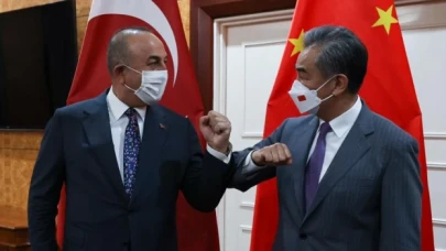 Dışişleri Bakanı Çavuşoğlu, Çinli mevkidaşı Wang Yi ile görüştü