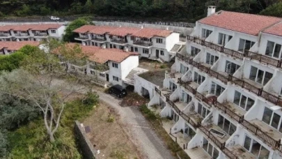 Galip Öztürk’ün işlettiği otel yağmalandı