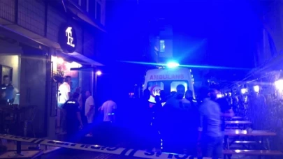 Kadıköy’de bir kafede bir kadın bir erkek tarafından vuruldu