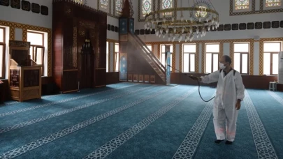 Kartal’da İbadethaneler Muharrem Ayı Boyunca Dezenfekte Edildi