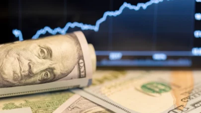 Merkez Bankası kararından sonra Dolar 18 TL'yi geçti