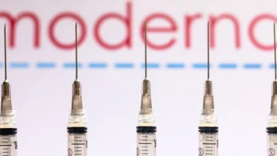 Moderna, BioNTech ve Pfizer’ı dava ettiğini açıkladı