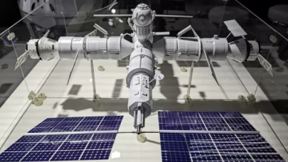 Rusya kendi uzay istasyonunun prototipini paylaştı