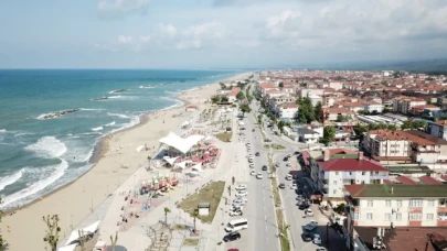 Sakarya'da olumsuz hava koşulları nedeniyle denize girmek yasaklandı