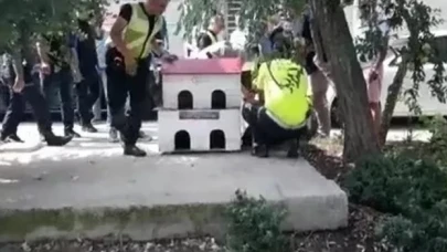 Silivri'de kaymakamlık önünde polislere bıçaklı saldırı