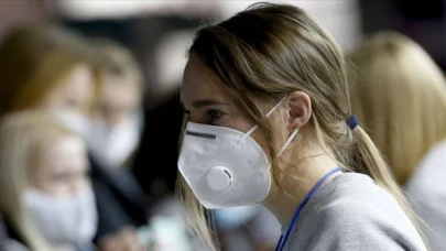 Bakan Koca: Yeni dönemin gribi artık Covid, vaka sayısı ve hastaneye yatış gittikçe azalıyor