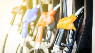 Benzine 56 kuruş, motorine ise 69 kuruş zam geldi