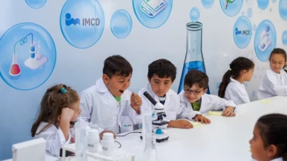 Bilim Ateşböceği Tırında 'bilim çocukları'