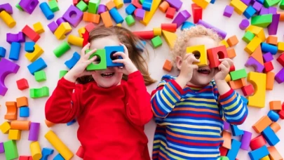 Çocuklarla evde oynanabilecek yaratıcı oyunlar