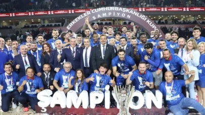 Cumhurbaşkanlığı Kupası üst üste 3. kez Anadolu Efes’in