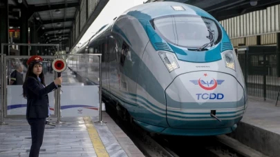 Hızlı tren biletlerine zam yapıldı