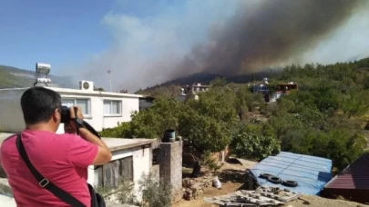 Mersin’deki orman yangını kontrol altına alınamadı; 30 ev boşaltıldı