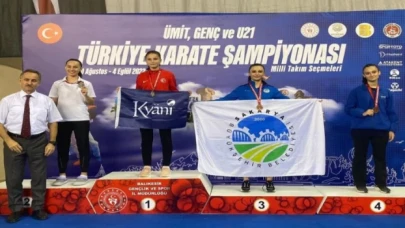 Sakaryalı karateciler gururlandırdı