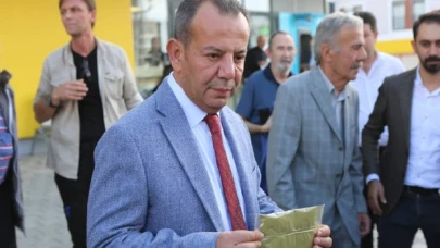 Tanju Özcan, HDP Genel Merkezi'ne kına gönderdi