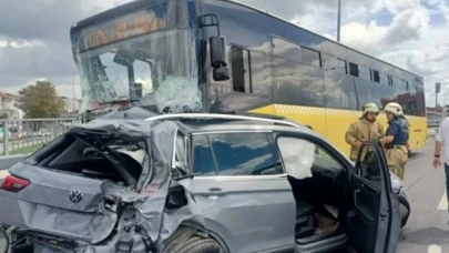 Yenikapı’da İETT otobüsü çok sayıda araca çarptı; yaralılar var!