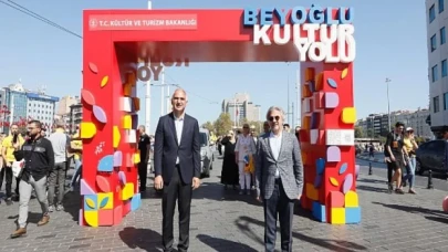 Beyoğlu Kültür Yolu Festivali 2500 fotoğrafçının katıldığı fotomaraton heyecanıyla başladı