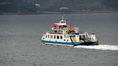 Bozcaada ve Gökçeada feribot seferlerine ‘fırtına’ engeli