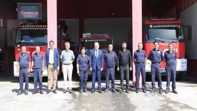 Burhaniye Belediye Başkanı Ali Kemal Deveciler’den  İtfaiyecilere Ziyaret