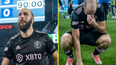 Gonzalo Higuain, futbola gözyaşlarıyla veda etti