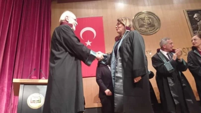 İstanbul Barosu’nun ilk kadın Başkanı Filiz Saraç, görevi Durakoğlu’ndan devraldı