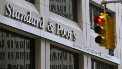 S&P, Türkiye’nin kredi notunu düşürdü