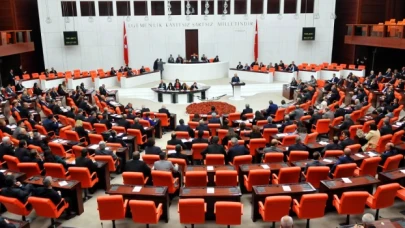 AK Parti'den CHP, İYİ Parti ve HDP'ye anayasa değişikliği ziyareti