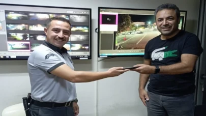 Manisa Zabıtası değerli eşyaları sahiplerine ulaştırdı