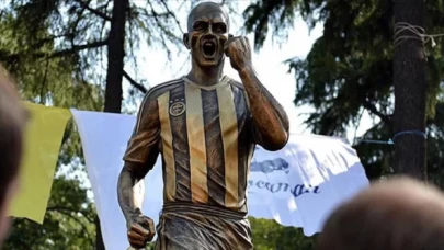 Alex de Souza'nın heykelinin kaldırılması için başvuru yapılacak