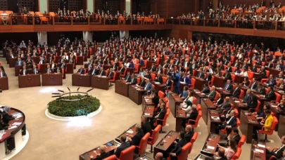 Başörtüsü teklifi Meclis'e sunuldu!