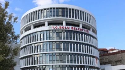 Bolu Belediye Başkanı Tanju Özcan'a bıçaklı saldırı girişimi