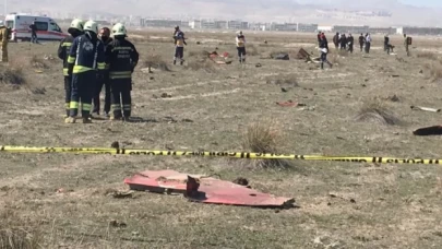 Konya'da Türk Yıldızları'na ait eğitim uçağı düştü