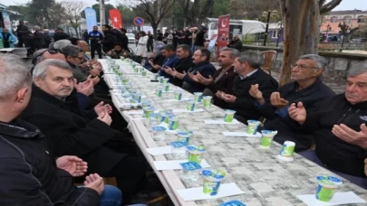 Manisa’da şehit ailelerini duygulandıran program