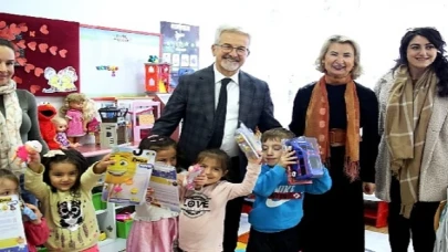 Nilüfer Belediye Başkanı Turgay Erdem’den Çocuklara Yeni Yıl Hediyesi