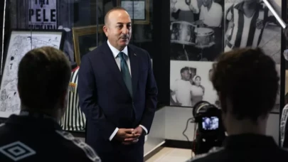 Bakan Çavuşoğlu, Pele'nin cenaze törenine katıldı