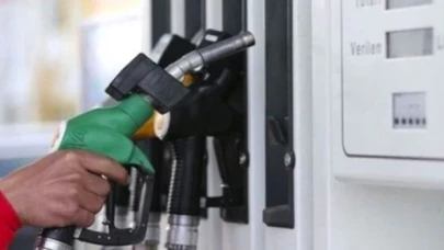 Benzine zam geldi