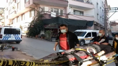 Bursa’da 4. kattan düşen genç adam ağır yaralandı