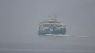 Çanakkale Boğazı sis nedeniyle transit gemilere kapatıldı