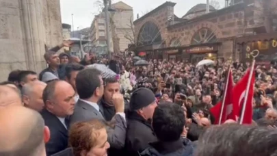 İmamoğlu Bursa’da 'Ekrem Başkan' sloganları ile karşılandı