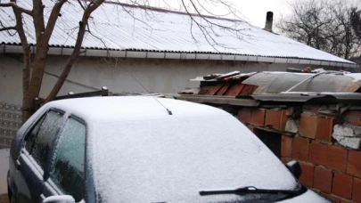 İstanbul'un yüksek kesimlerinde kar yağışı başladı