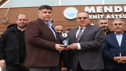 İzmir Büyükşehir Belediyesi’ne çifte ödül