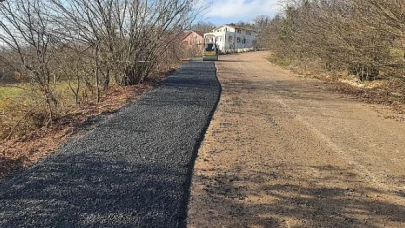 İzmit’in Kırsal Mahallelerinde Üstyapı Çalışmaları Yapılıyor