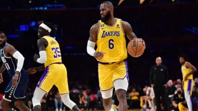 LeBron James, NBA tarihinde 38 bin sayı barajını aşan ikinci oyuncu oldu