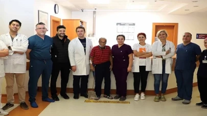 Sanko Üniversitesi Hastanesi’nde İlk Canlı Vericili Karaciğer Nakli: Oğlundan Babasına İkinci Bir Yaşam Şansı