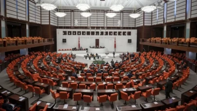 Sözleşmeli personele kadro düzenlemesi Meclis'te