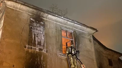 Surp Pırgiç Ermeni Katolik Kilisesi'ndeki yangında ölü sayısı 2'ye yükseldi