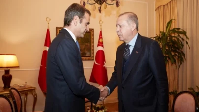 Atina'dan dayanışma ve yardım mesajları: “Tüm gücümüzü Türkiye’nin yardımına tahsis etmeliyiz”