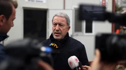 Bakan Akar: Depremden sonra topraklarına dönen Suriyeli vatandaşların sayısı 20 bini geçti