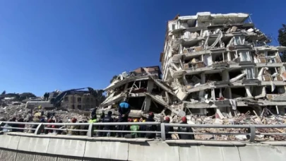 Depremin 12. gününde Defne Apartmanı enkazından ses ve ısı alındı