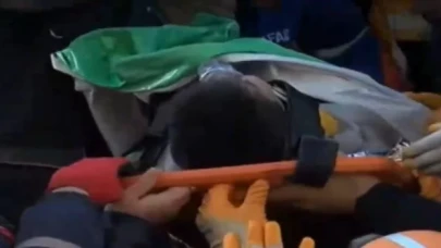 Diyarbakır’da anne ve çocuk 101 saat sonra kurtarıldı