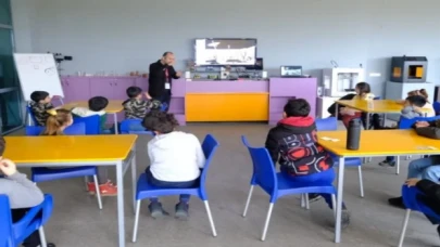 Eğlence ve bilim atölyelerde buluşuyor